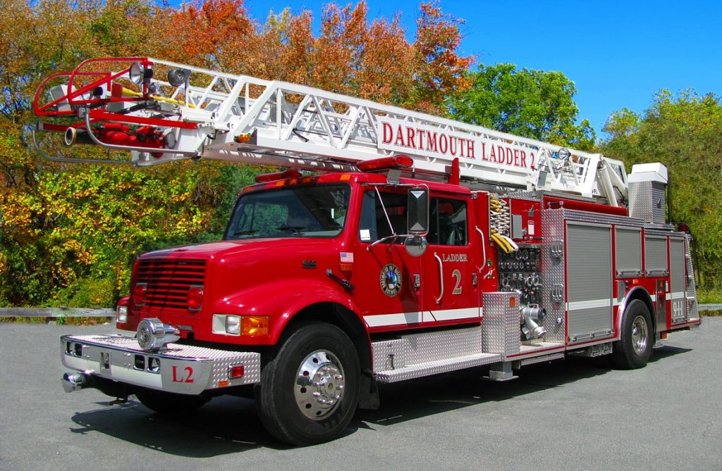 Ladder 2
1996 Smeal Quint
1250 gpm Pump & 75 ft. Aerial Ladder
500 Gallons Water